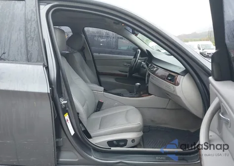 2006 BMW 325Xi z USA, uszkodzony, nr VIN WBAVD13566KV13299